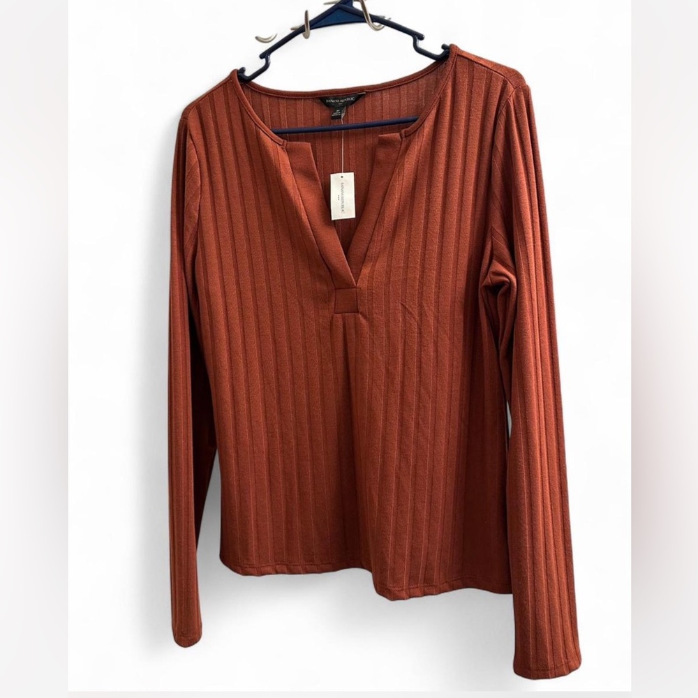 Banana Republic Ribbed Long Sleeve Top - Picture 2 of 8